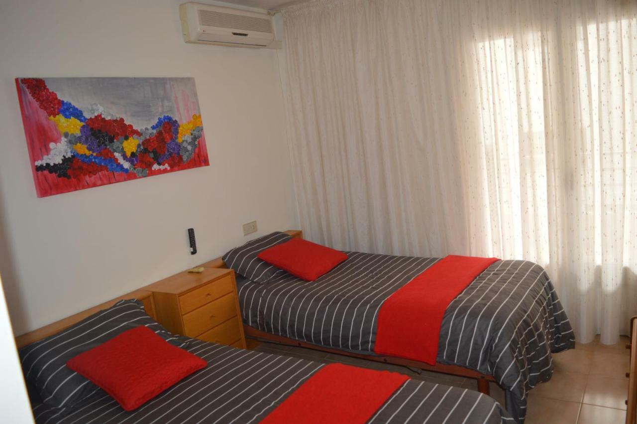 Apartamento Completo 200M Playa Apartment Roses Exterior photo